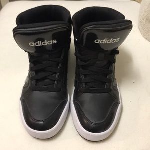 BRAND NEW ADIDAS SNEAKERS